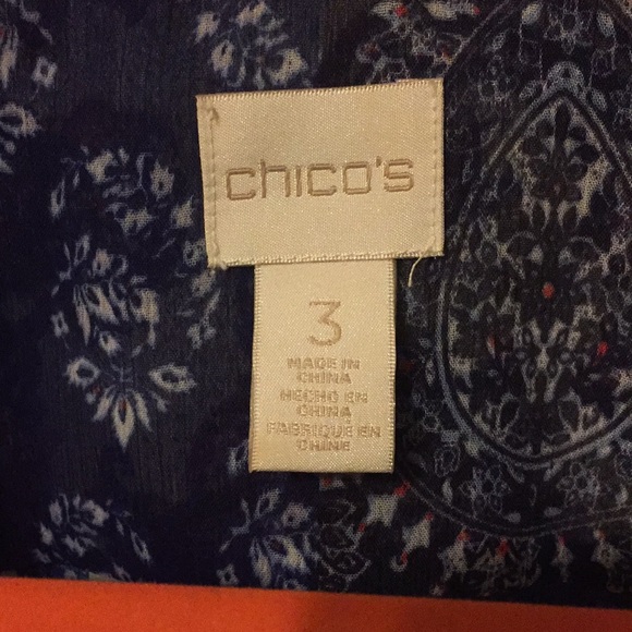 Button down, front tie blouse - Picture 2 of 4